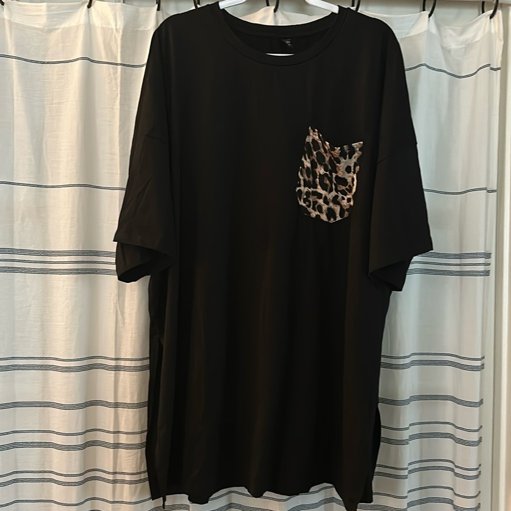 Black Leopard Pocket Women's Tunic